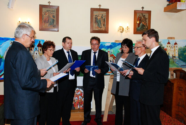 V programe pracovnej vernisáže vystúpil Gréckokatolícky spevácky zbor z Trenčína
