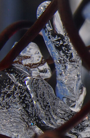Eleonóra Žůrková – Uväznená v štruktúre ľadu