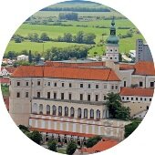 TNOS zorganizovalo exkurziu do historického mesta Mikulov TNOS zorganizovalo exkurziu do historického mesta Mikulov