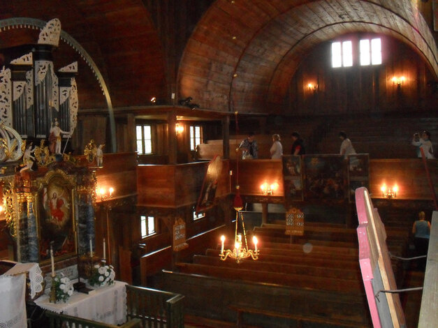 Drevený artikulárny kostol v Hronseku