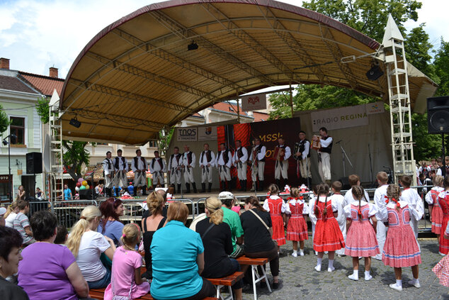 Trenčianske folklórne slávnosti