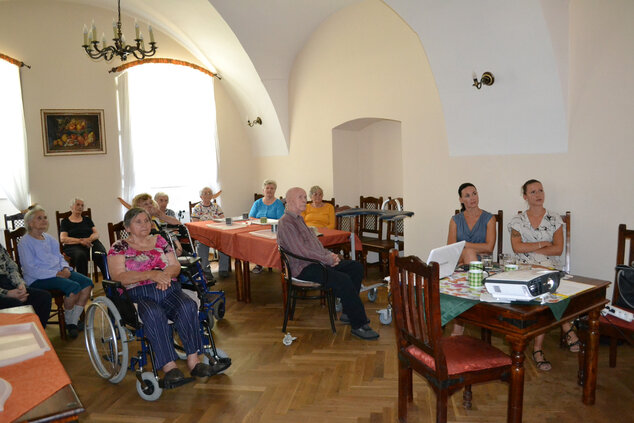 Múzy nechodia samy - ZSS Seniorville Trenčín