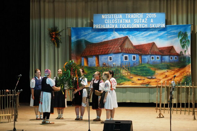 NOSITELIA TRADÍCIÍ 2015 - FSk Podžiaran Papradno