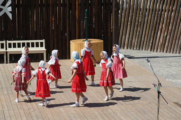 Trenčianske folklórne slávnosti