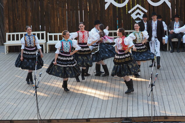 Trenčianske folklórne slávnosti