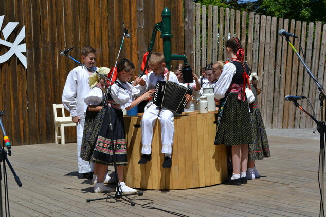 Trenčianske folklórne slávnosti