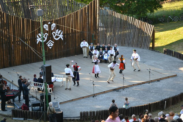 Trenčianske folklórne slávnosti