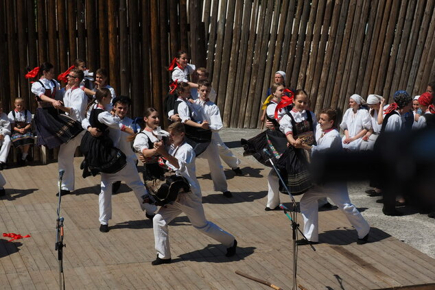 Trenčianske folklórne slávnosti