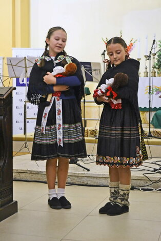 Zrod a vývoj slovenčiny slovom a piesňou - DSC_0013