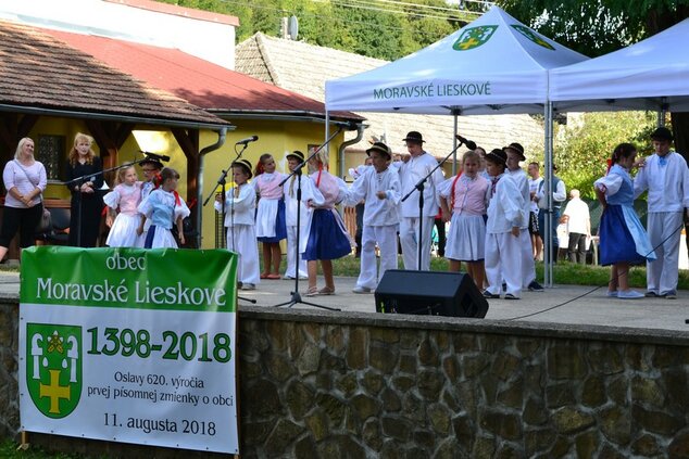 Oslavy v moravskom lieskovom - DSC_0125