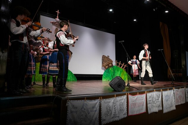42. trenčianske folklórne slávnosti  • piatok - 41z