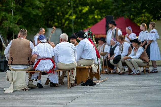 42. trenčianske folklórne slávnosti • sobota - 184