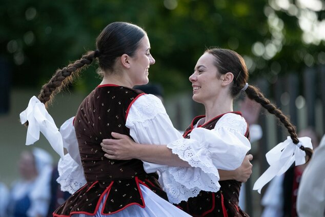 42. trenčianske folklórne slávnosti • sobota - 34