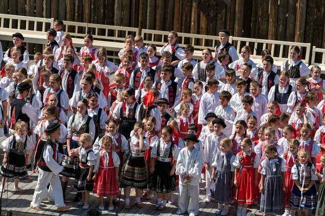 42. trenčianske folklórne slávnosti • sobota - 74