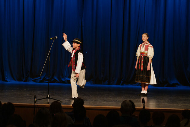 Tradícia v každom veku - EX_PS1_0867