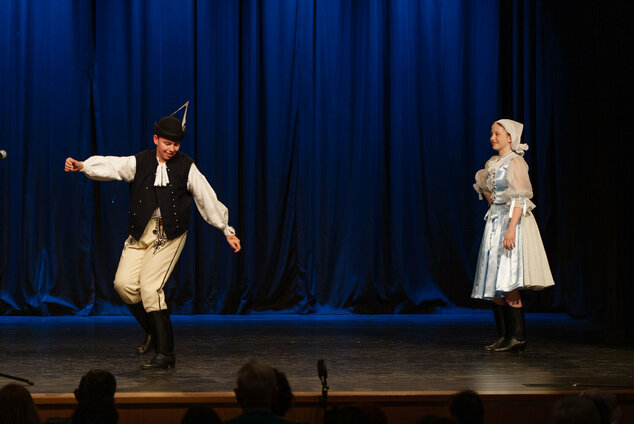 Tradícia v každom veku - EX_PS1_0911