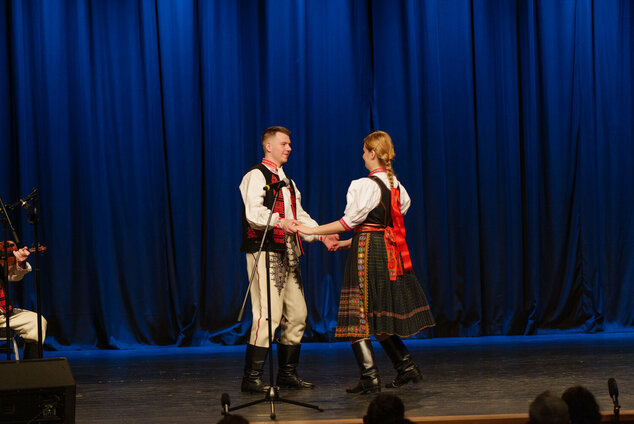 Tradícia v každom veku - EX_PS1_0958