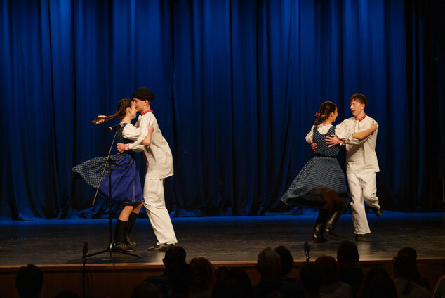 Tradícia v každom veku - EX_PS1_1010