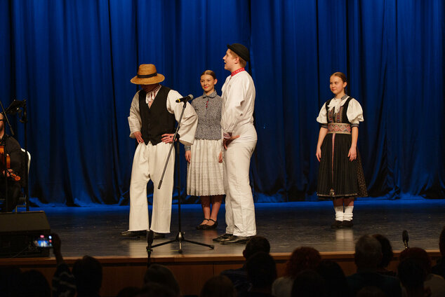 Tradícia v každom veku - EX_PS1_1020