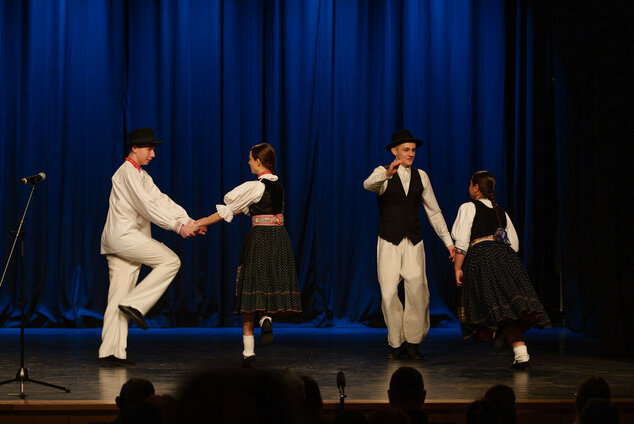 Tradícia v každom veku - EX_PS1_1048