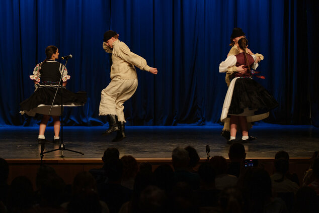 Tradícia v každom veku - EX_PS1_1058