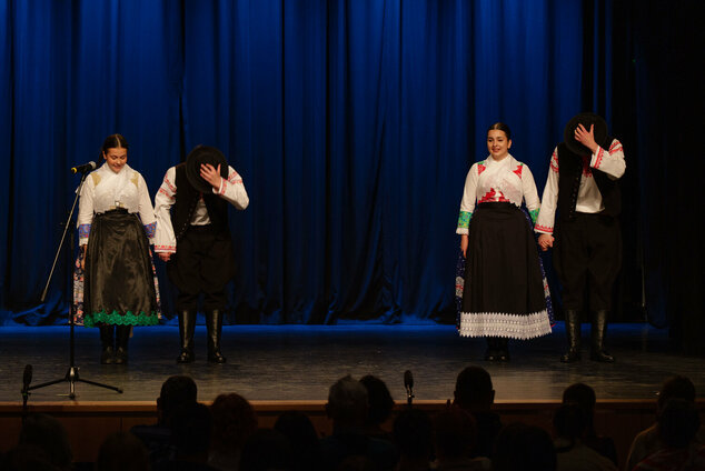 Tradícia v každom veku - EX_PS1_1084