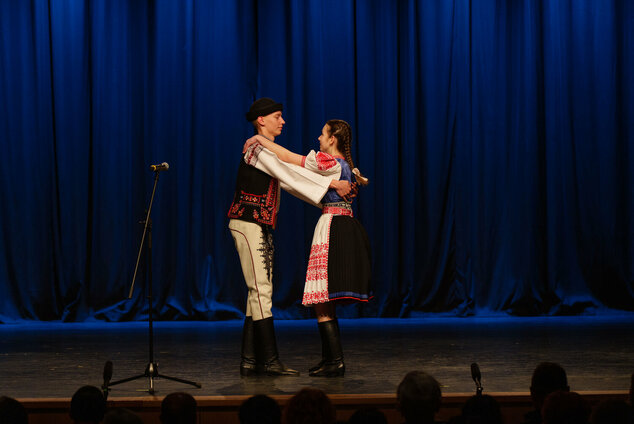 Tradícia v každom veku - EX_PS1_1144