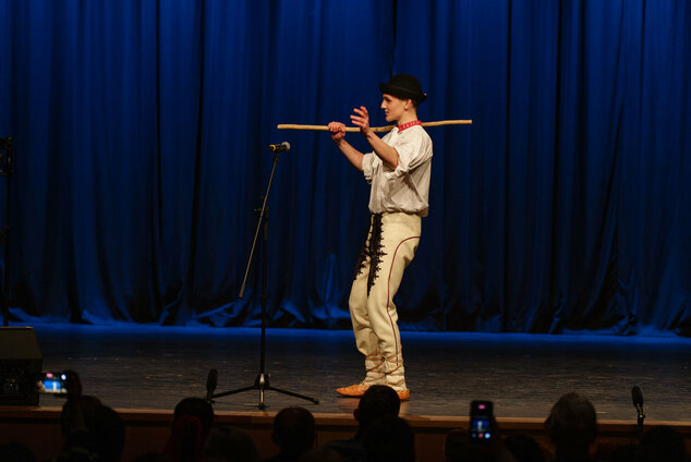 Tradícia v každom veku - EX_PS1_1182