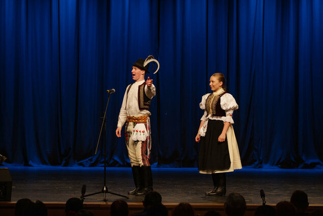 Tradícia v každom veku - EX_PS1_1239