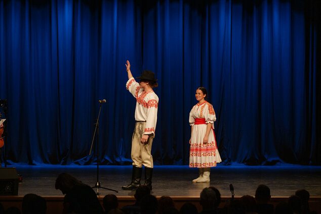 Tradícia v každom veku - EX_PS1_1258