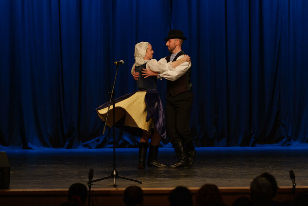 Tradícia v každom veku - EX_PS1_1287