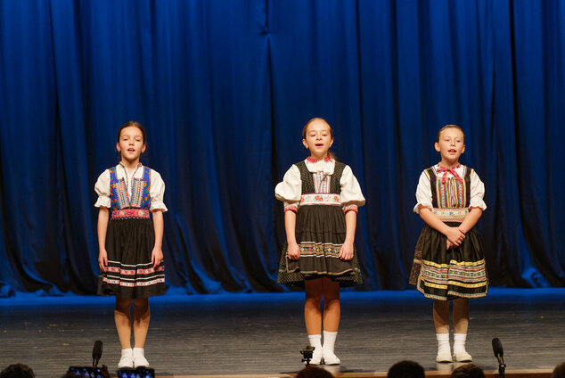 Tradícia v každom veku - EX_PS1_1465