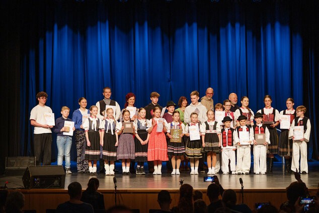 Tradícia v každom veku - EX_PS1_1536