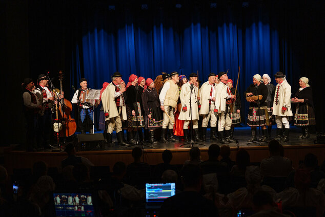 Tradícia v každom veku - EX_PS1_1548