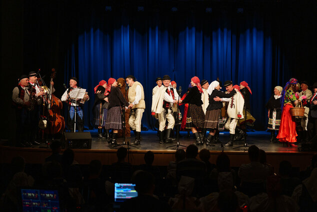 Tradícia v každom veku - EX_PS1_1557