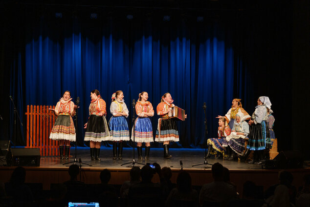 Tradícia v každom veku - EX_PS1_1564