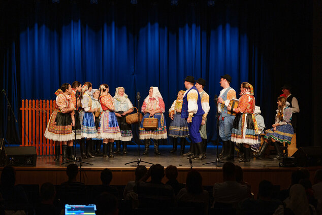 Tradícia v každom veku - EX_PS1_1567