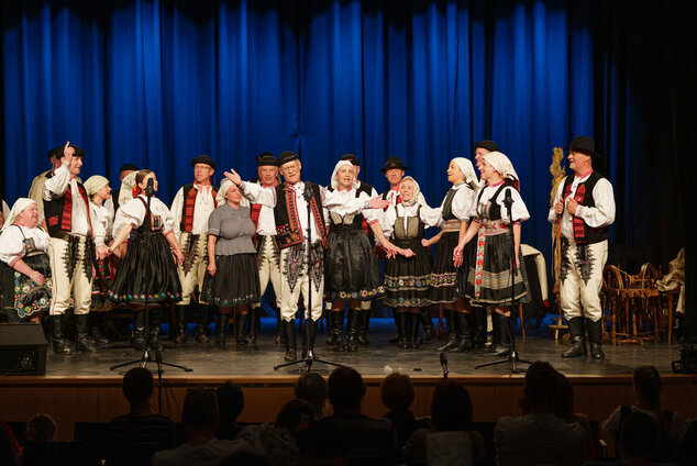 Tradícia v každom veku - EX_PS1_1614