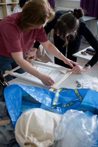 Workshop vyšívania krivou ihlou - dsc09851_optimized