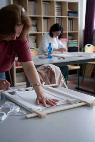 Workshop vyšívania krivou ihlou - dsc09859_optimized