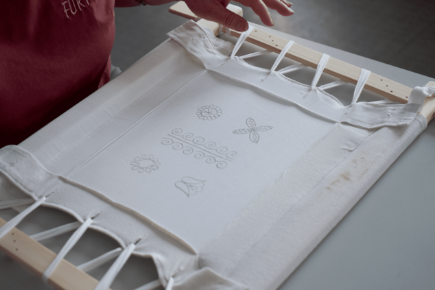 Workshop vyšívania krivou ihlou - dsc09881_optimized