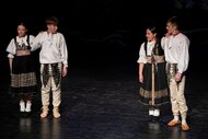 Tancuj, spievaj, zahraj si - 73n