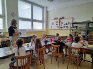 Tvorivé dotyky s remeslom – hrnčiarska dielnička - 20250929 134340