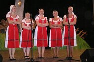 Trenčianske folklórne slávnosti Mníchova Lehota